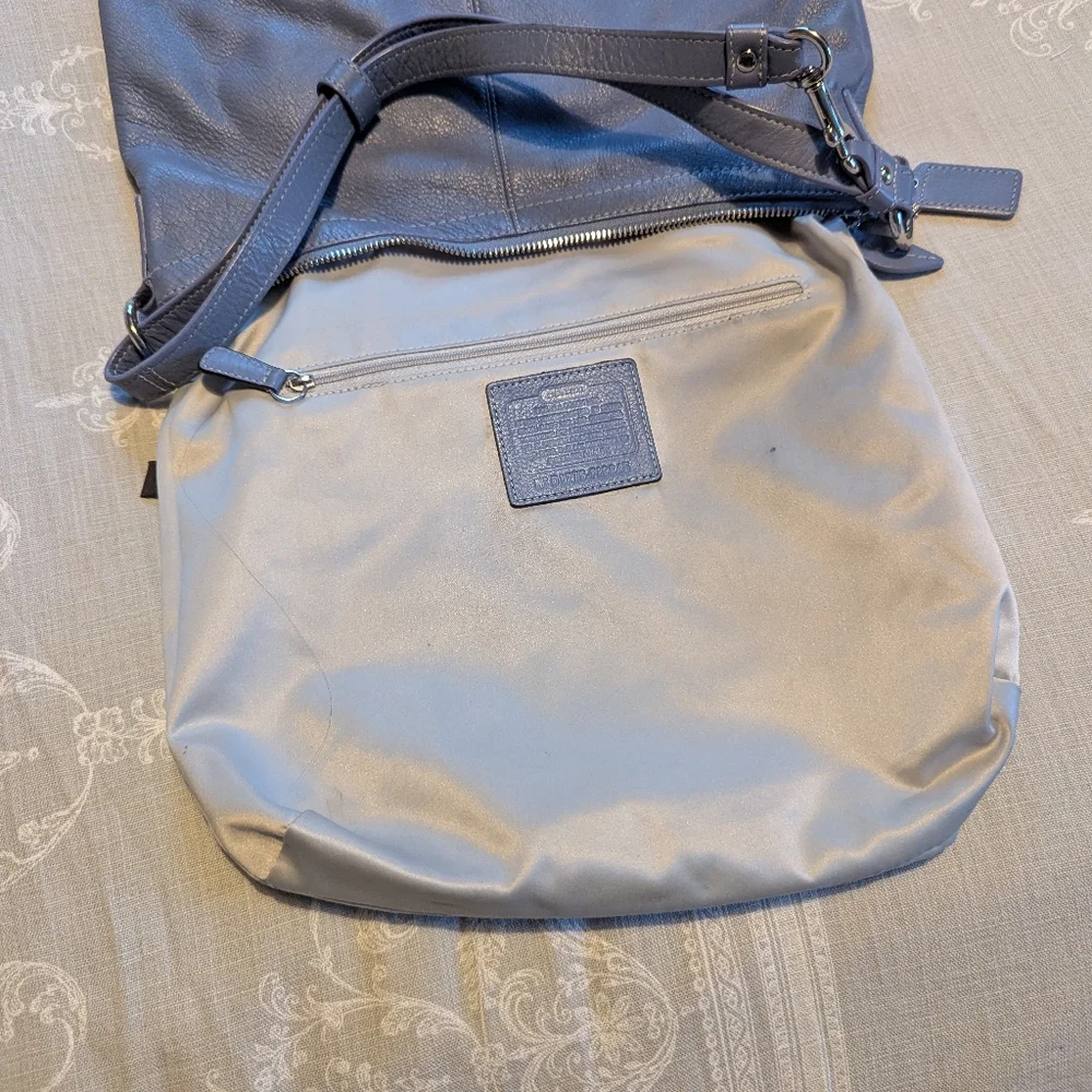 Coach hobo bag  blue pebble leather with tag